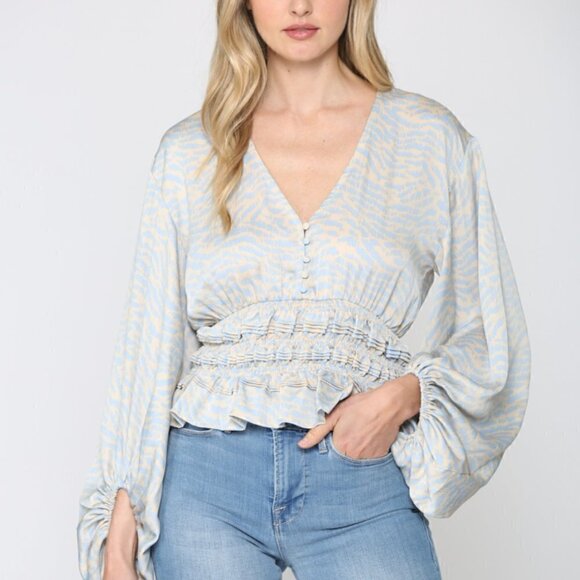 𝅺blue and bone blouse - Picture 1 of 6